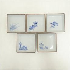 画像2: 九谷焼　上出長右エ門造　小皿5客（共箱） (2)