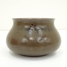画像2: 膳所焼　岩崎新定造　エフゴ建水（共箱） (2)
