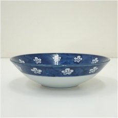 画像2: 源右衛門窯造　古染風梅紋鉢（共箱） (2)