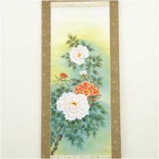 画像2: 坂本松香筆　牡丹図　肉筆絹本掛軸（共箱） (2)