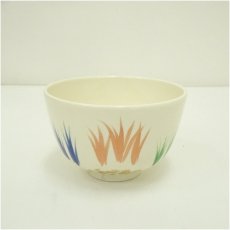 画像2: 京焼　蔭山良斎造　色絵草文茶碗（箱付） (2)