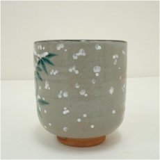 画像3: 京焼　清和窯造　色絵雪南天筒茶碗 (3)