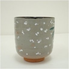 画像4: 京焼　清和窯造　色絵雪南天筒茶碗 (4)