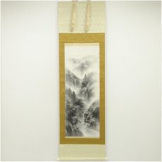 画像1: 清水琴堂筆　水墨山水　肉筆絹本掛軸（共箱） (1)