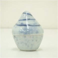 画像4: 京焼　高野昭阿弥造　染付立唄香合（共箱） (4)