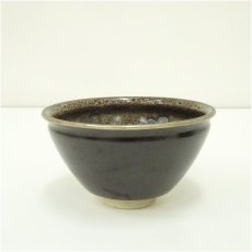 画像2: 草山造　覆輪付内梅天目茶碗（箱付） (2)