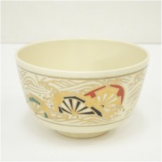 画像2: 京焼　加藤藤山造　色絵波車茶碗（箱付） (2)