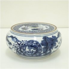 画像2: 京焼　京峰造　染付捻梅水指（共箱） (2)
