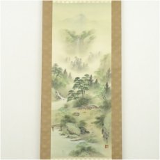 画像2: 金子春雪筆　彩色山水　肉筆絹本掛軸（共箱） (2)