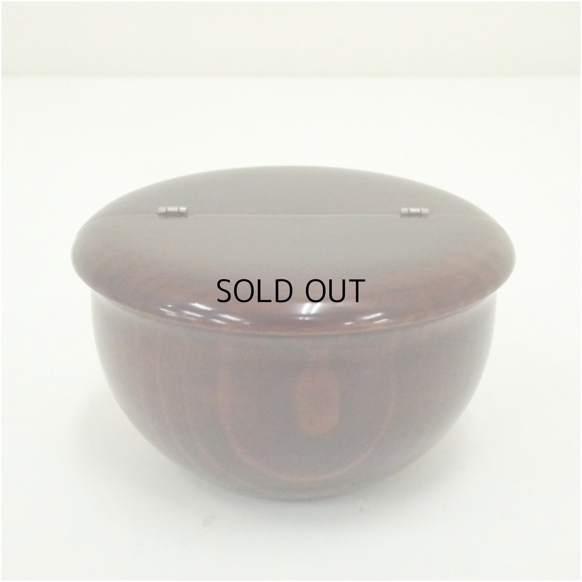 画像2: 溜塗　老松茶入（仕覆付）（箱付） (2)