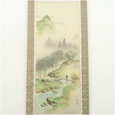 画像2: 紫萌筆　彩色山水　肉筆絹本掛軸（共箱） (2)