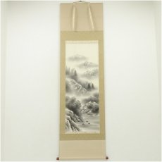 画像1: 桶谷筆　水墨山水　肉筆絹本掛軸（共箱） (1)