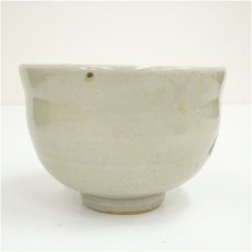 画像3: 萬古焼　三藤窯　賢豊造　色絵椿茶碗（箱付） (3)