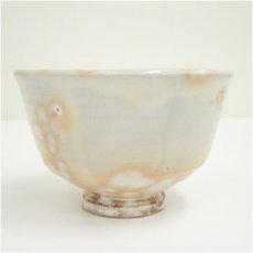 画像4: 京焼　中村与平造　色絵椿茶碗（箱付） (4)