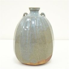 画像2: 越中瀬戸焼　釋永由紀夫造　灰釉面取花入（共箱） (2)