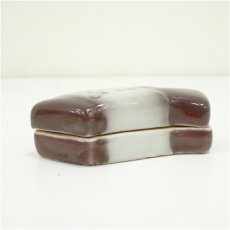 画像3: 天神窯　岡本欣三造　干支卯香合（共箱） (3)