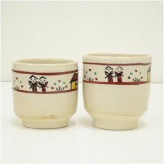 画像2: 赤膚焼　大塩昭山造　奈良絵夫婦湯呑（共箱） (2)