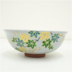 画像2: 京焼　美峰造　色絵青楓平茶碗 (2)