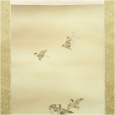 画像3: 早川春玲筆　群雀　肉筆絹本掛軸（共箱） (3)