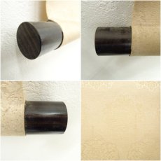 画像9: 春秋筆　南天松竹梅蛇神図　肉筆絹本掛軸（共箱） (9)