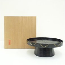 画像1: 岡本漆専堂造　漆塗松葉蒔絵高杯干菓子器（共箱） (1)