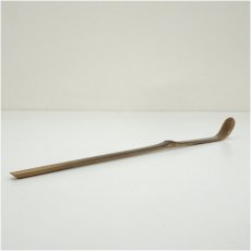 画像2: 宗秦造　竹茶杓（銘：埋火）（大徳寺　三重野興雲書付）（共箱） (2)