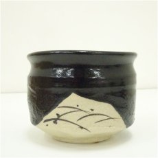 画像3: 加藤釥造　黒織部茶碗（共箱） (3)