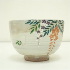 画像4: 京焼　森里陶楽造　粉引色絵藤茶碗（共箱） (4)