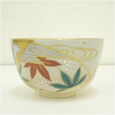 画像4: 京焼　加藤松香造　仁清地紙草花文茶碗（共箱） (4)