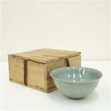 画像1: 東谷造　高麗青磁茶碗（保護箱） (1)