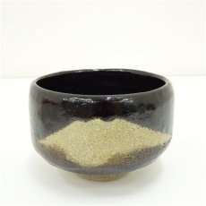 画像2: 佐々木松楽造　黒楽富士茶碗（箱付） (2)