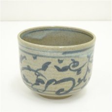 画像2: 膳所焼　岩崎新定造　灰釉染付茶碗（共箱） (2)