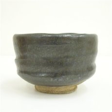 画像4: 作家物　黒釉茶碗（共箱） (4)