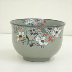 画像1: 美濃焼　一色窯　村瀬造　金砂色絵花文茶碗 (1)