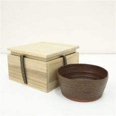 画像1: 作家物　備前焼　建水（保護箱） (1)