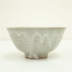 画像3: 作家物　白釉茶碗（共箱） (3)
