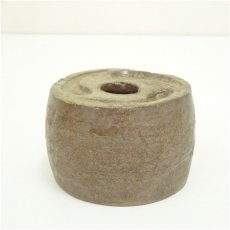 画像2: 楽山焼　十一代　長岡住右衛門（空権）造　太鼓形蓋置（共箱） (2)