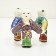 画像4: 京焼　手塚桐鳳造　仁清写三ツ人形蓋置（共箱） (4)