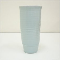 画像4: 松本為佐視造　白磁草刻文花瓶（共箱） (4)