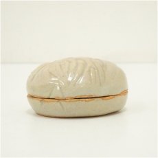 画像4: 萩焼　大和萬山窯造　干支辰香合（共箱） (4)