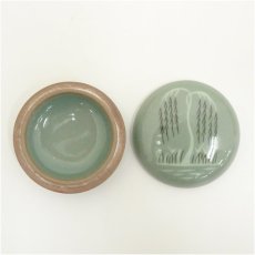 画像4: 青珍窯　梁命煥造　高麗青磁香合（共箱） (4)