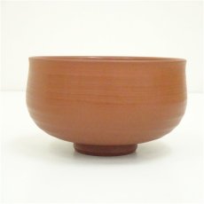 画像2: 佐渡無明異焼　玉山造　朱泥茶碗（共箱） (2)