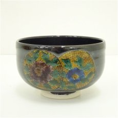 画像2: 九谷焼　作家物　窓絵茶碗（共箱） (2)