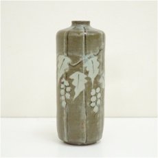 画像3: 九谷焼　村中外志雄造　象嵌草文壷（共箱） (3)
