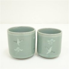 画像2: 青珍窯　梁命煥造　高麗青磁夫婦茶碗（共箱） (2)