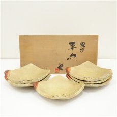 画像1: 番浦史郎造　鉄絵草文銘々皿6客（共箱） (1)