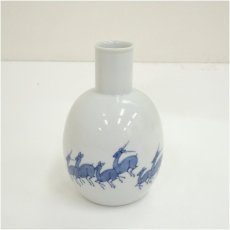 画像2: 京焼　澤村陶哉造　染付鹿之絵酒器セット（共箱） (2)