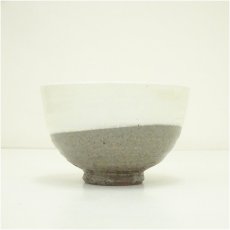 画像3: 大八分窯　山城建司造　粉引茶碗（共箱） (3)
