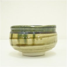 画像3: 美濃焼　桑原小三郎造　織部茶碗（共箱） (3)