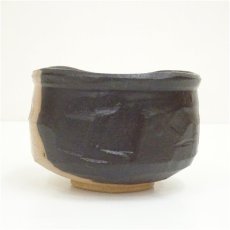 画像4: 初見裕造　恵比寿絵黒織部茶碗（共箱） (4)